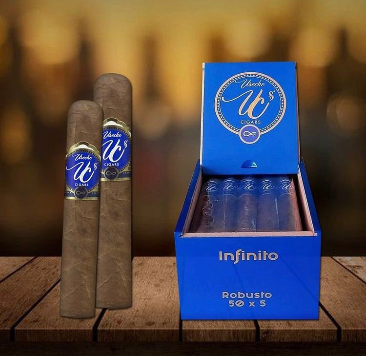Useche Cigars – Infinito – Robusto 50 x 5 – Box – Open